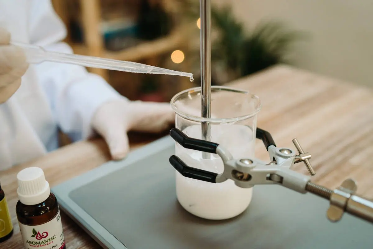 The Only Course You Need to Create Your Own Skincare Brand Beauty Business Advice Skincare Formulation Studying